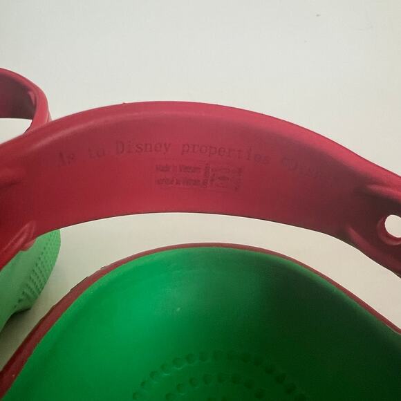 Crocs Classic Disney Mickey & Friends Christmas Slip On Clog Size 10 - Picture 9 of 13